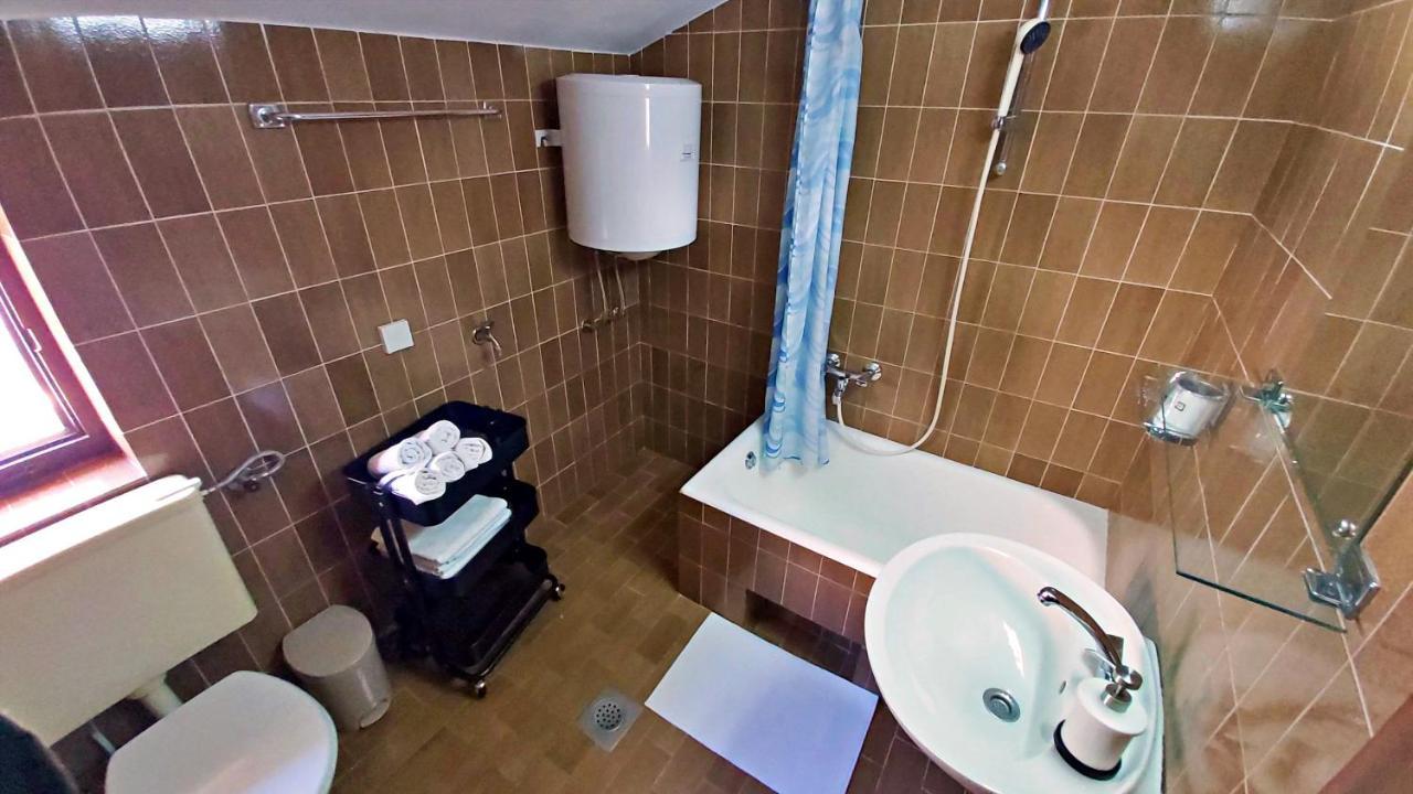 Apartment Roscic أوميس المظهر الخارجي الصورة