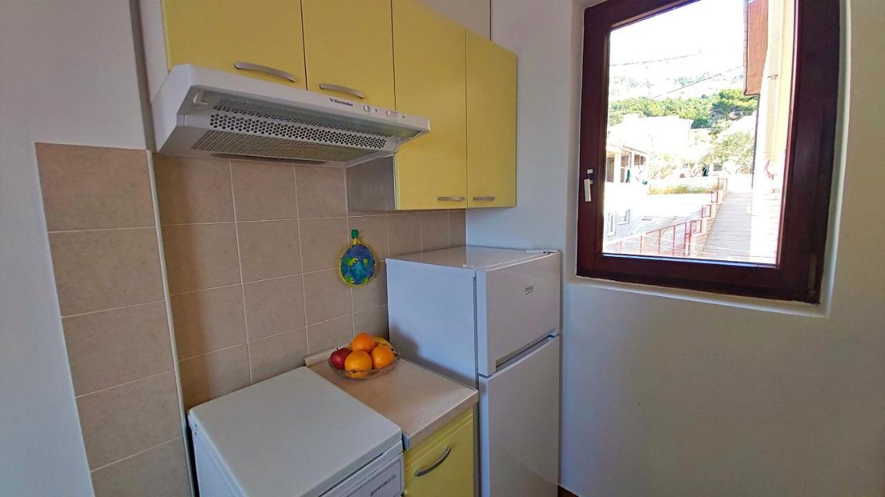Apartment Roscic أوميس المظهر الخارجي الصورة