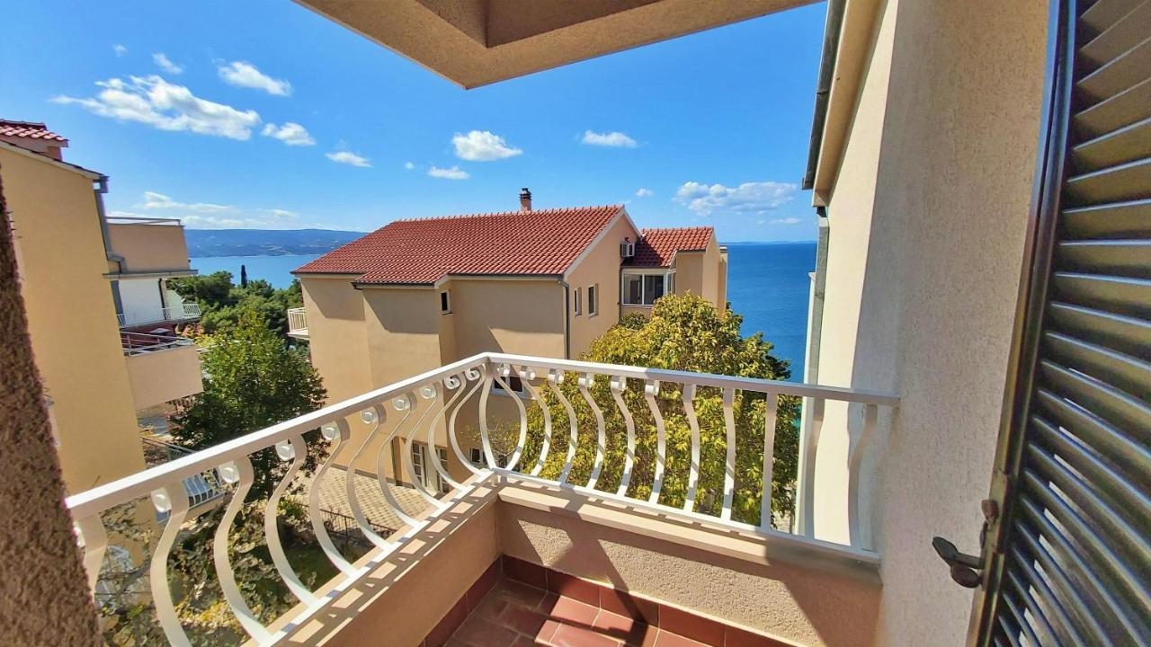 Apartment Roscic أوميس المظهر الخارجي الصورة