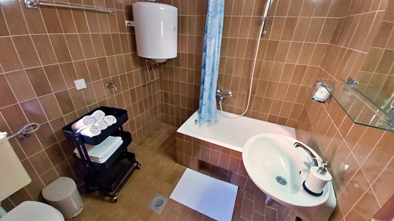 Apartment Roscic أوميس المظهر الخارجي الصورة